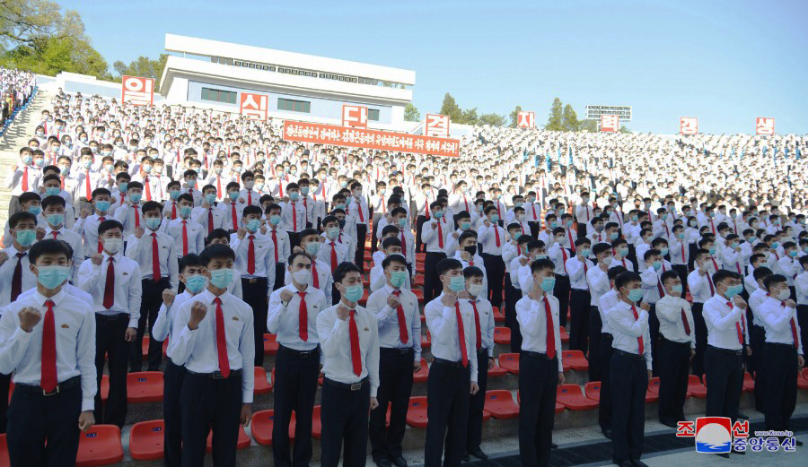 13-애국청년의 위용떨치리